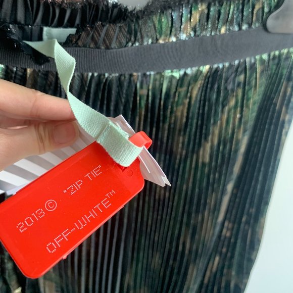 Off-White Brushstroke Plisse Skirt - Picture 3 of 5